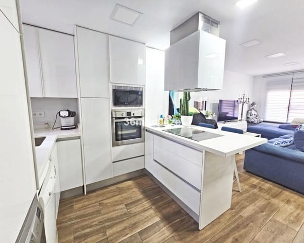 2 soveværelse Lejlighed til salg i Centro, Los Alcázares med swimmingpool - € 215.000 (Ref: 10019881)