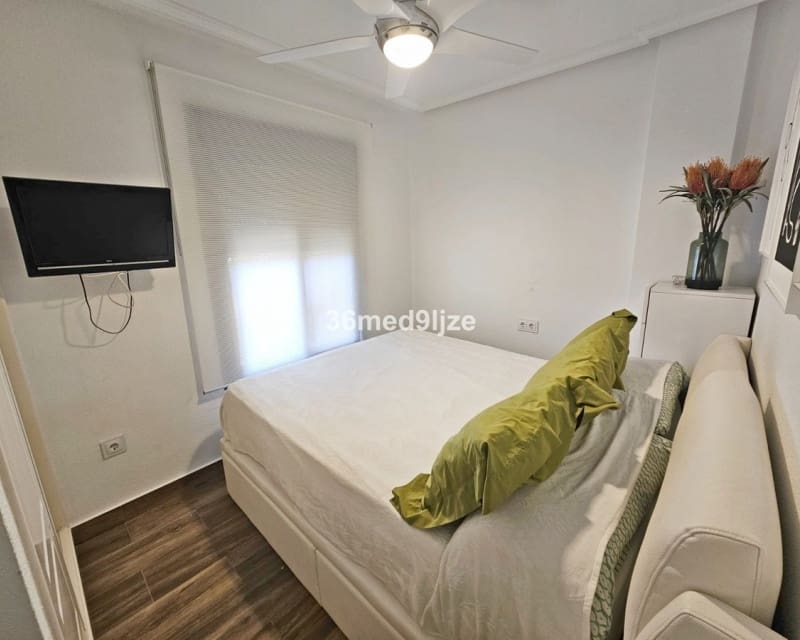 2 soveværelse Lejlighed til salg i Los Alcazares med swimmingpool - € 215.000 (Ref: 10019881)