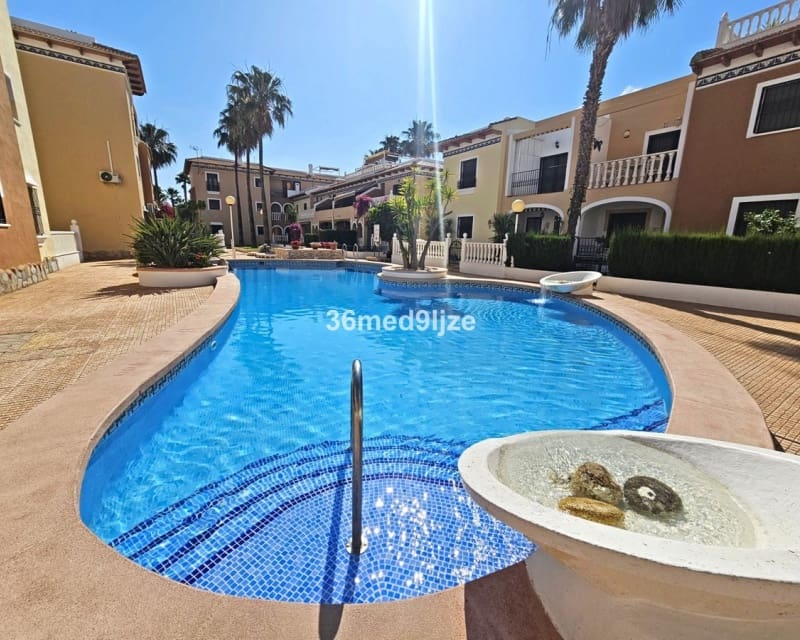 2 soveværelse Lejlighed til salg i Los Alcazares med swimmingpool - € 215.000 (Ref: 10019881)