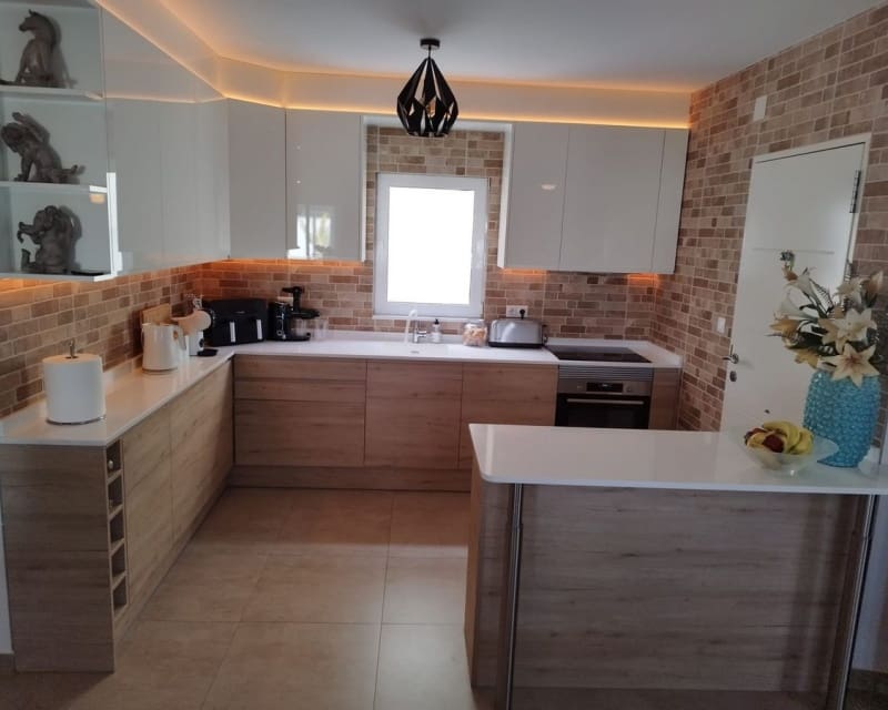5 bedroom Villa for sale in Torrevieja with pool garage - € 760,000 (Ref: 10019882)