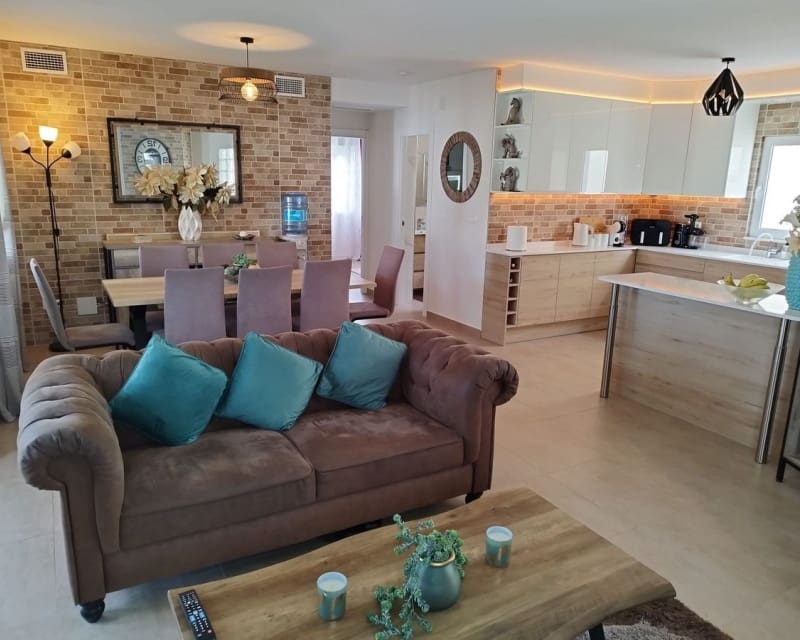 5 bedroom Villa for sale in Torrevieja with pool garage - € 760,000 (Ref: 10019882)