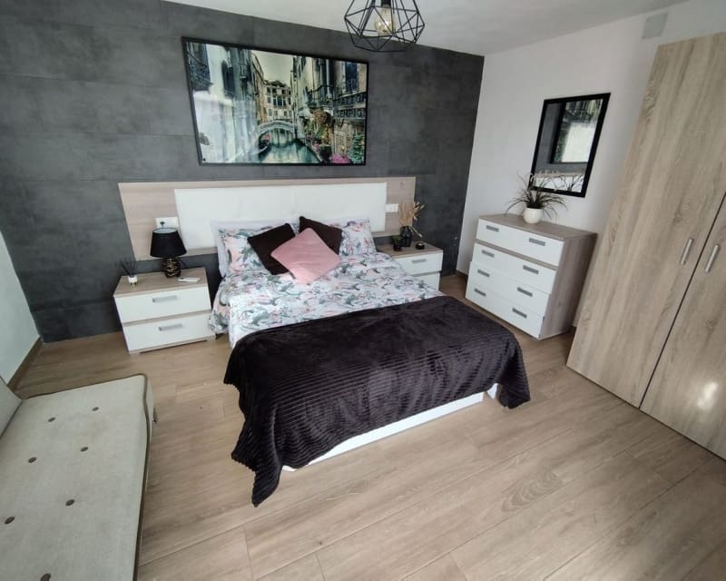 5 bedroom Villa for sale in Torrevieja with pool garage - € 760,000 (Ref: 10019882)