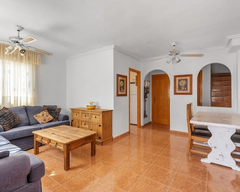 3 bedroom Villa for sale in Los Montesinos with pool - € 218,000 (Ref: 10019885)