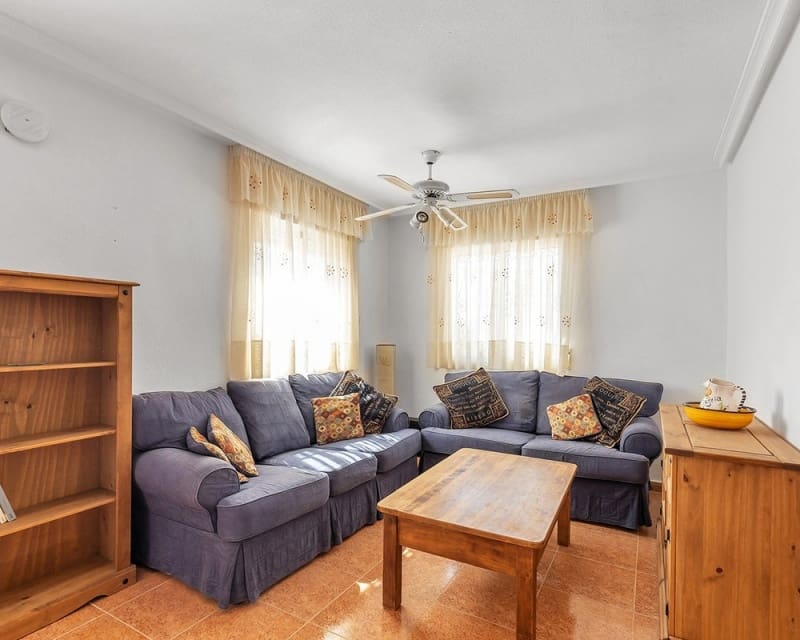 3 bedroom Villa for sale in Los Montesinos with pool - € 218,000 (Ref: 10019885)