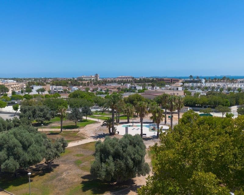 3 bedroom Villa for sale in Los Montesinos with pool - € 218,000 (Ref: 10019885)