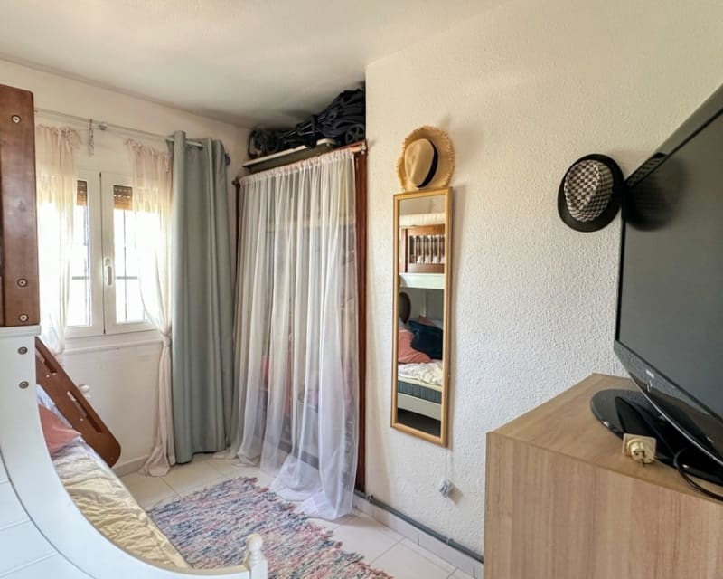 1 slaapkamer Villa te koop in San Miguel de Salinas met zwembad - € 105.000 (Ref: 10019886)