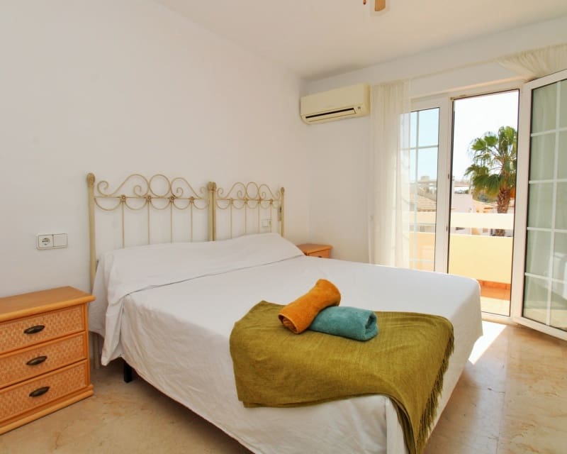 2 Zimmer Haus zu verkaufen in Villamartin mit Pool - 229.000 € (Ref: 10019887)