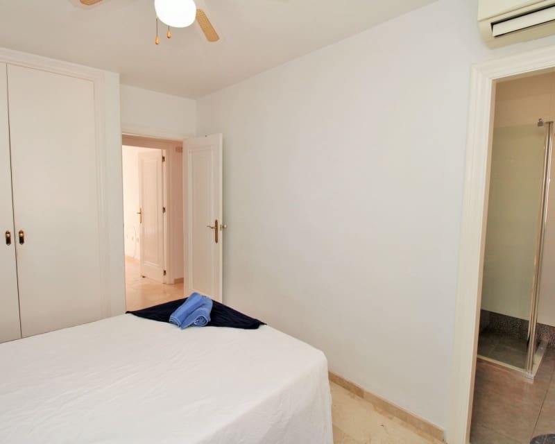 2 Zimmer Haus zu verkaufen in Villamartin mit Pool - 229.000 € (Ref: 10019887)