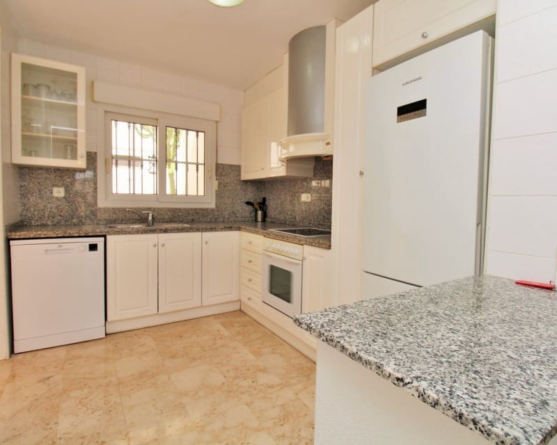 2 Zimmer Haus zu verkaufen in Villamartin mit Pool - 229.000 € (Ref: 10019887)