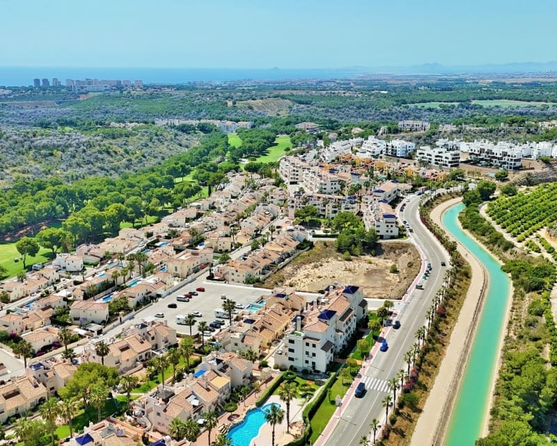 2 Zimmer Haus zu verkaufen in Villamartin mit Pool - 229.000 € (Ref: 10019887)