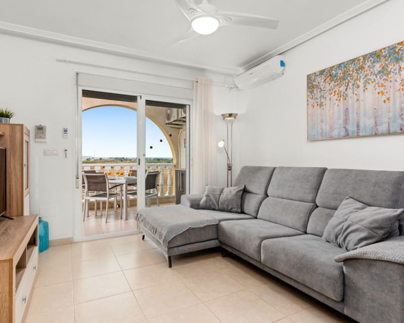 2 bedroom Apartment for sale in Los Alcazares with pool - € 225,000 (Ref: 10019888)