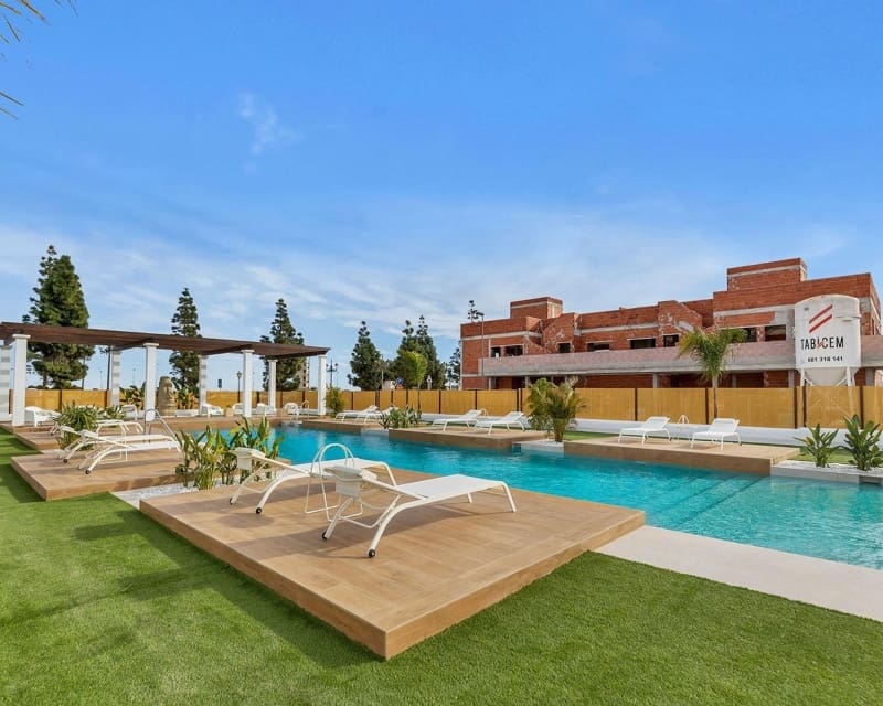 3 bedroom Villa for sale in Los Alcazares with pool garage - € 539,900 (Ref: 10021318)