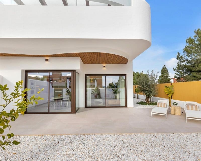 3 bedroom Villa for sale in Los Alcazares with pool garage - € 539,900 (Ref: 10021318)