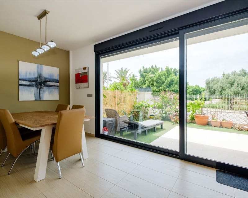 2 Zimmer Apartment zu verkaufen in Punta Prima mit Pool Garage - 280.000 € (Ref: 10023084)