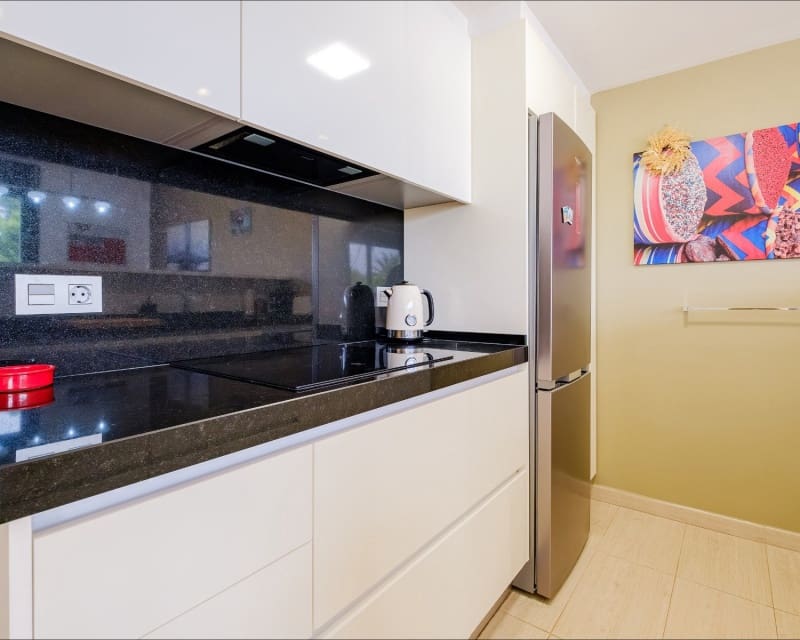 2 Zimmer Apartment zu verkaufen in Punta Prima mit Pool Garage - 280.000 € (Ref: 10023084)