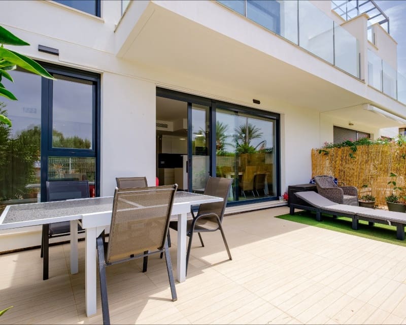 2 Zimmer Apartment zu verkaufen in Punta Prima mit Pool Garage - 280.000 € (Ref: 10023084)