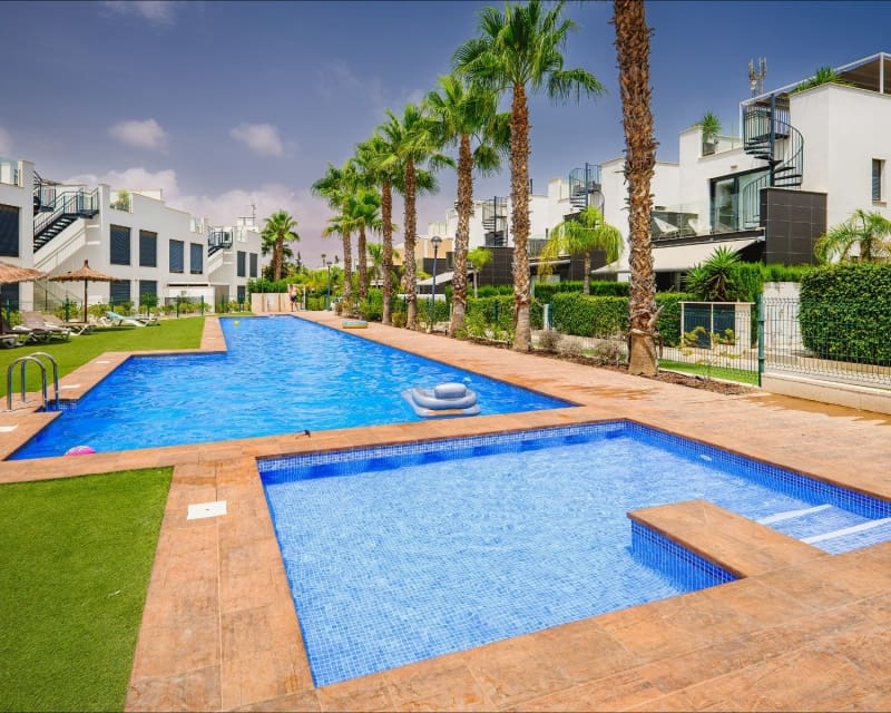 2 Zimmer Apartment zu verkaufen in Punta Prima mit Pool Garage - 280.000 € (Ref: 10023084)