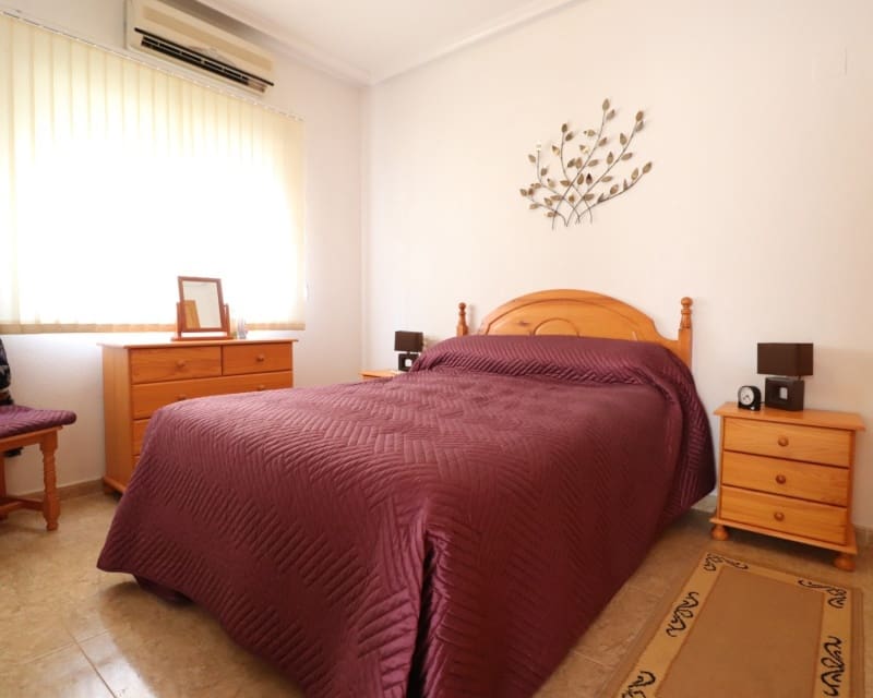 3 bedroom Villa for sale in Lo Crispin with pool garage - € 220,000 (Ref: 10023087)