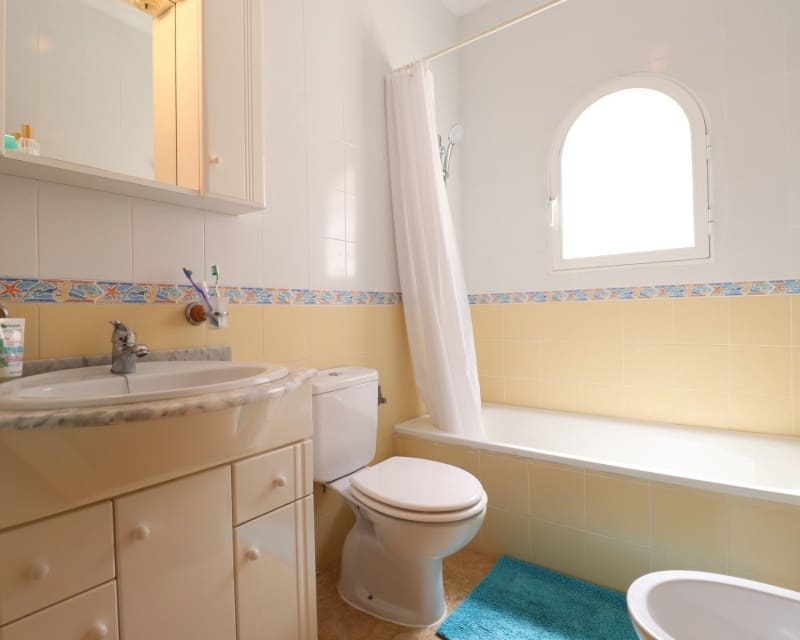 3 bedroom Villa for sale in Lo Crispin with pool garage - € 220,000 (Ref: 10023087)