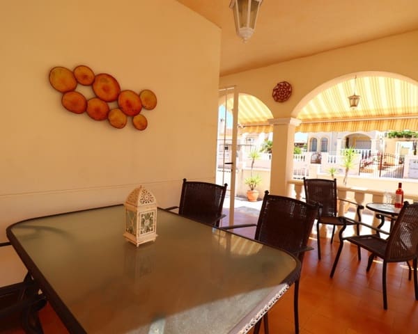 3 bedroom Villa for sale in Lo Crispin, Algorfa with pool garage - € 220,000 (Ref: 10023087)