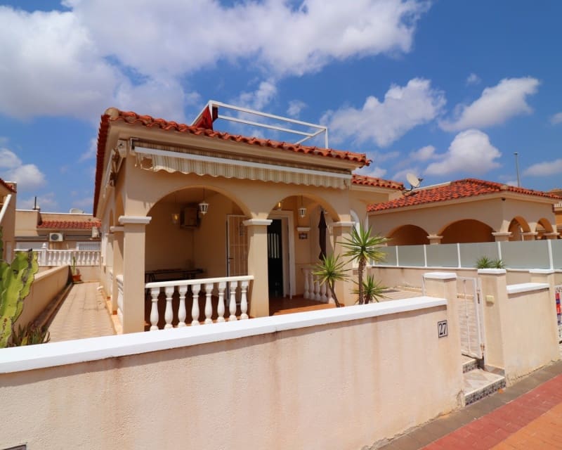 3 bedroom Villa for sale in Lo Crispin with pool garage - € 220,000 (Ref: 10023087)