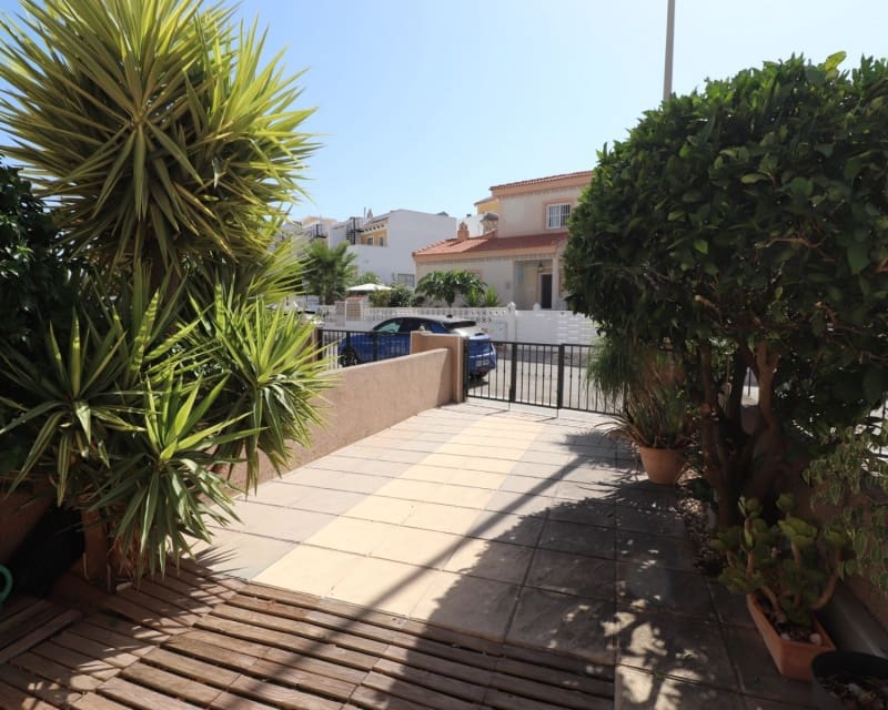 2 bedroom Townhouse for sale in Algorfa with pool garage - € 159,950 (Ref: 10023088)