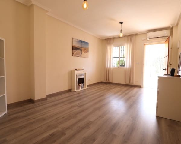 2 bedroom Townhouse for sale in Algorfa with pool garage - € 159,950 (Ref: 10023088)