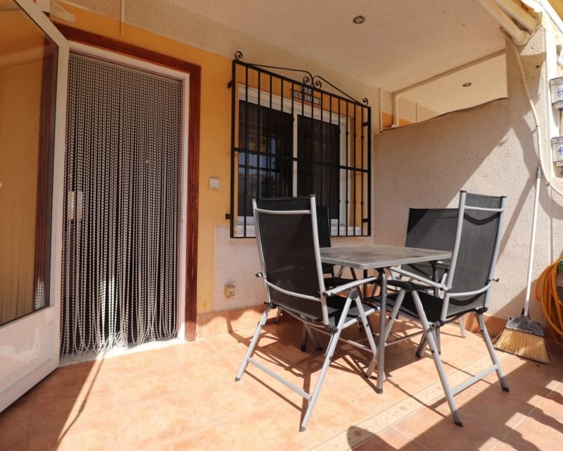 2 bedroom Townhouse for sale in Algorfa with pool garage - € 159,950 (Ref: 10023088)