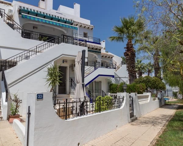 4 soverom Hus til salgs i Villamartin, Orihuela med svømmebasseng - € 325 000 (Ref: 10023089)