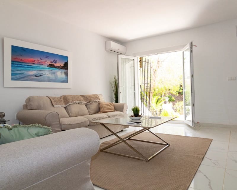 4 soverom Hus til salgs i Villamartin med svømmebasseng - € 325 000 (Ref: 10023089)