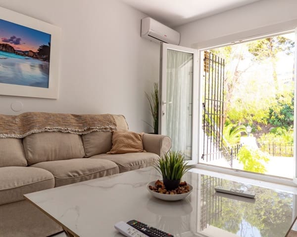 4 soverom Hus til salgs i Villamartin, Orihuela med svømmebasseng - € 325 000 (Ref: 10023089)