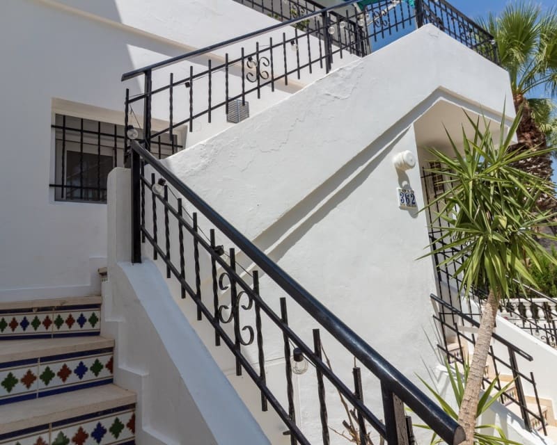 4 soverom Hus til salgs i Villamartin med svømmebasseng - € 325 000 (Ref: 10023089)