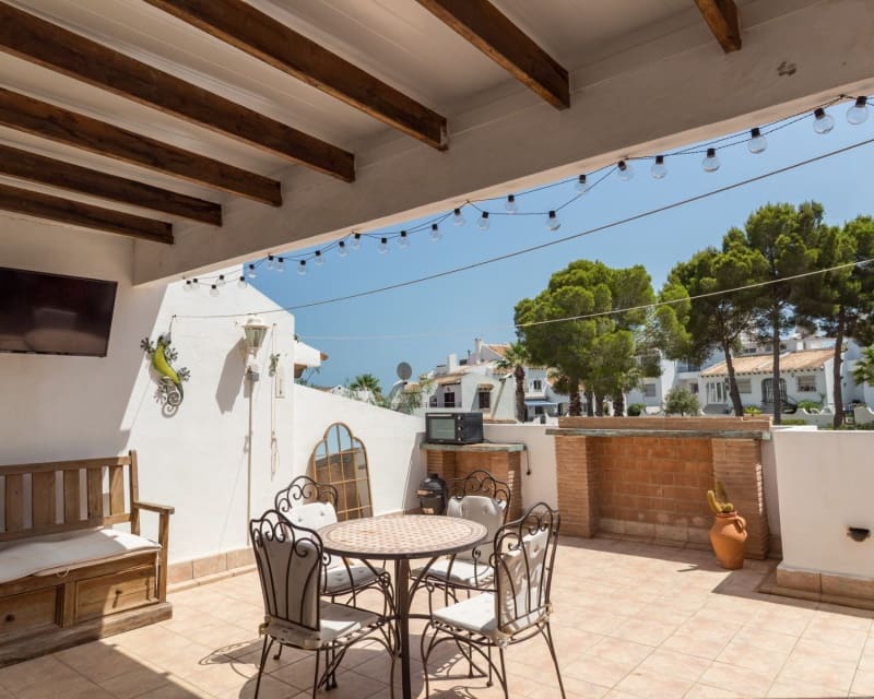 4 soverom Hus til salgs i Villamartin med svømmebasseng - € 325 000 (Ref: 10023089)