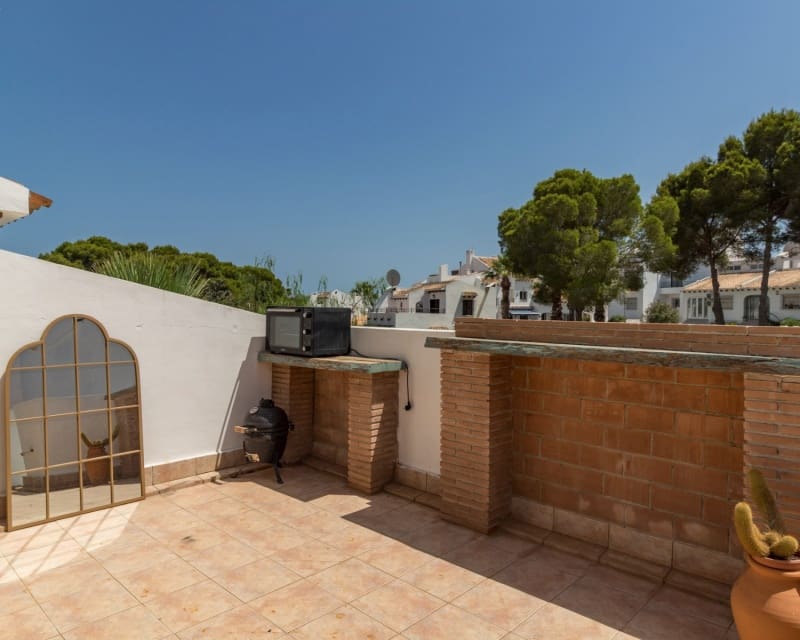 4 soverom Hus til salgs i Villamartin med svømmebasseng - € 325 000 (Ref: 10023089)