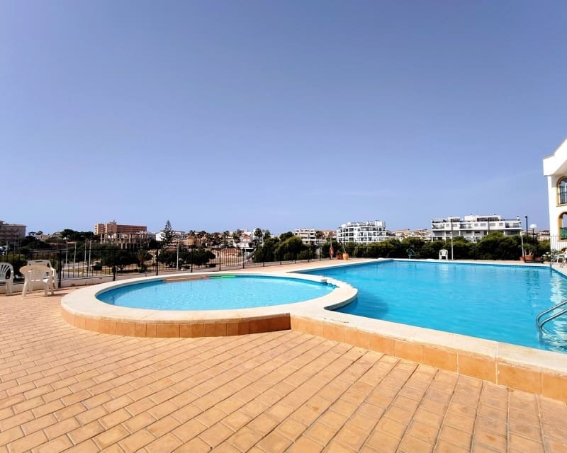 2 Zimmer Apartment zu verkaufen in La Zenia mit Pool - 169.900 € (Ref: 10023091)