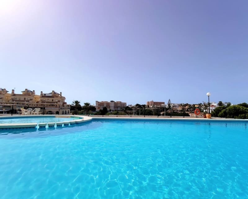 2 Zimmer Apartment zu verkaufen in La Zenia mit Pool - 169.900 € (Ref: 10023091)
