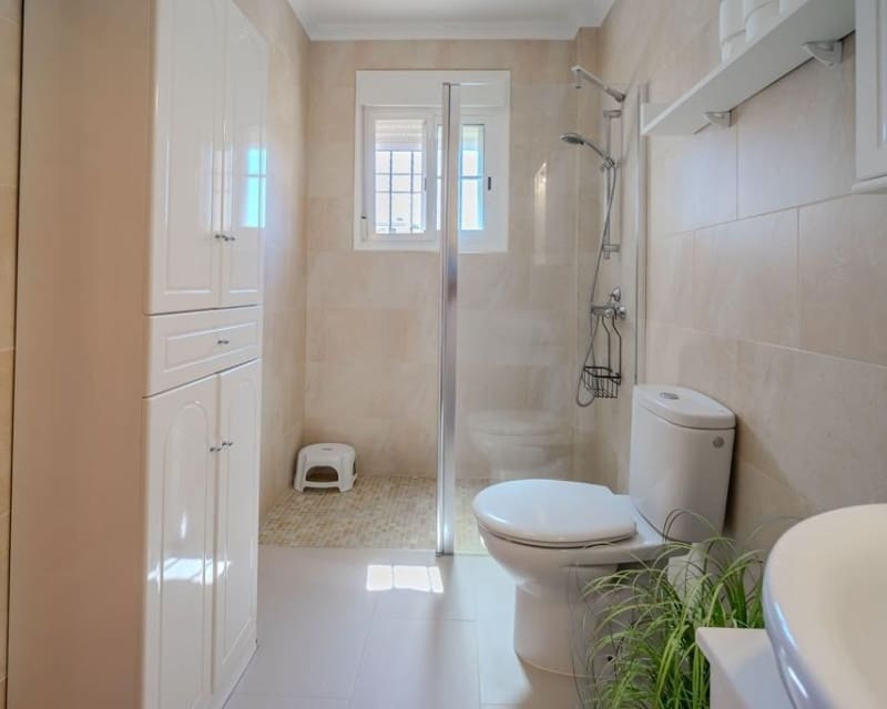 3 quarto Moradia para venda em Cabo Roig com piscina - 315 000 € (Ref: 10023093)
