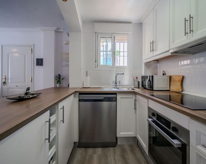 3 quarto Moradia para venda em Cabo Roig com piscina - 315 000 € (Ref: 10023093)