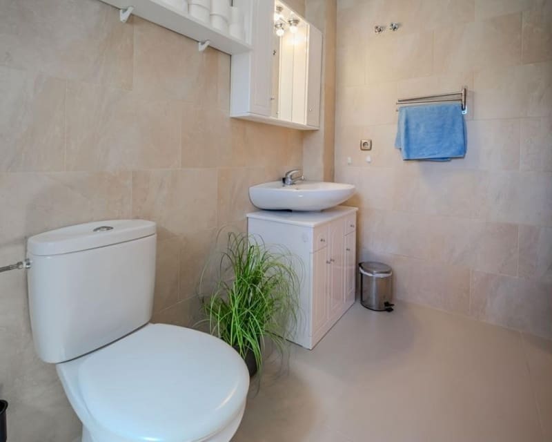 3 quarto Moradia para venda em Cabo Roig com piscina - 315 000 € (Ref: 10023093)