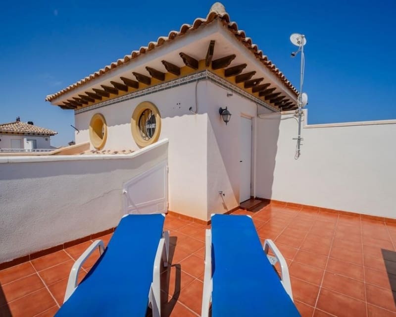 3 quarto Moradia para venda em Cabo Roig com piscina - 315 000 € (Ref: 10023093)