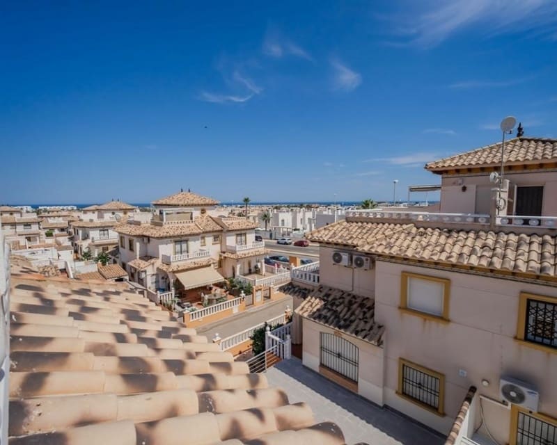 3 quarto Moradia para venda em Cabo Roig com piscina - 315 000 € (Ref: 10023093)