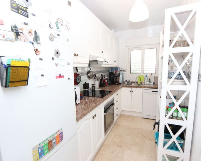 3 soverom Villa til salgs i Villamartin med svømmebasseng garasje - € 349 990 (Ref: 10023094)