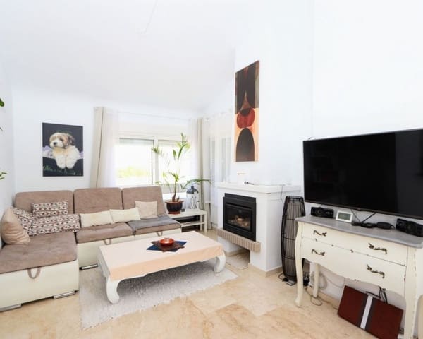 3 soverom Villa til salgs i Villamartin, Orihuela med svømmebasseng garasje - € 349 990 (Ref: 10023094)
