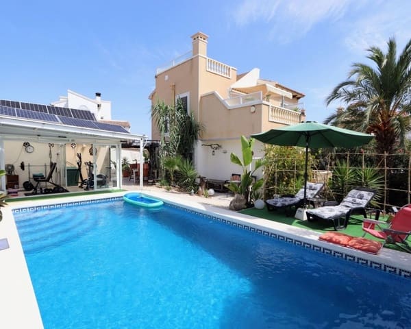 3 soverom Villa til salgs i Villamartin, Orihuela med svømmebasseng garasje - € 349 990 (Ref: 10023094)