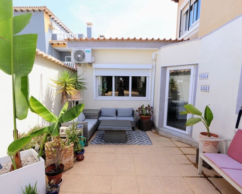 3 soverom Villa til salgs i Villamartin med svømmebasseng garasje - € 349 990 (Ref: 10023094)