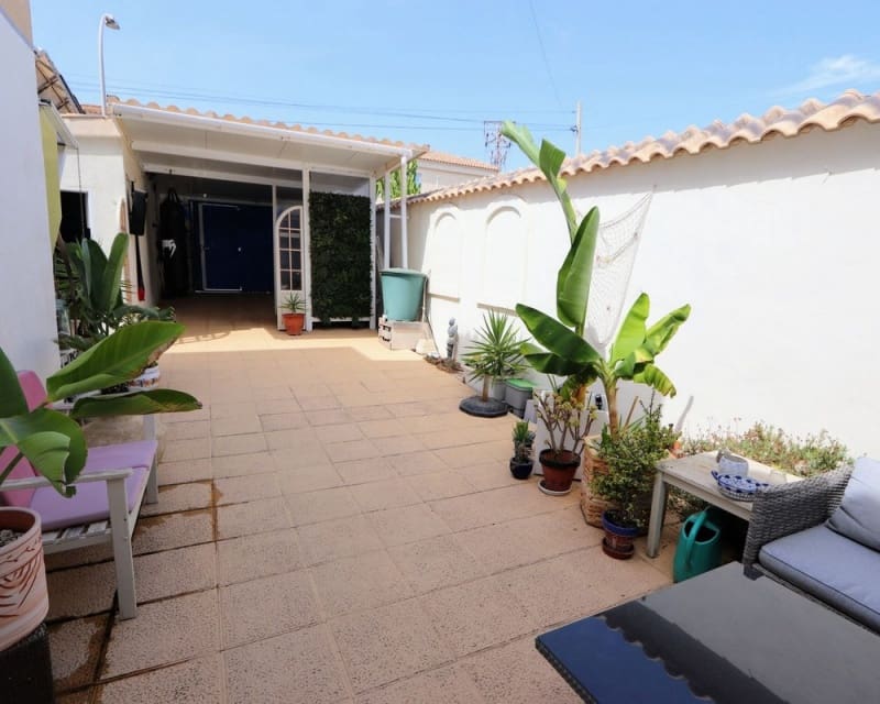3 soverom Villa til salgs i Villamartin med svømmebasseng garasje - € 349 990 (Ref: 10023094)