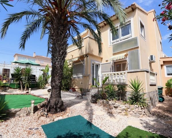 3 soverom Villa til salgs i Villamartin, Orihuela med svømmebasseng garasje - € 349 990 (Ref: 10023094)