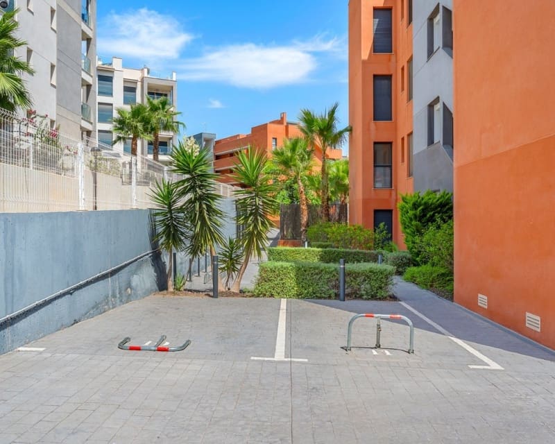 2 soverom Leilighet til salgs i Villamartin med svømmebasseng garasje - € 254 900 (Ref: 10023096)