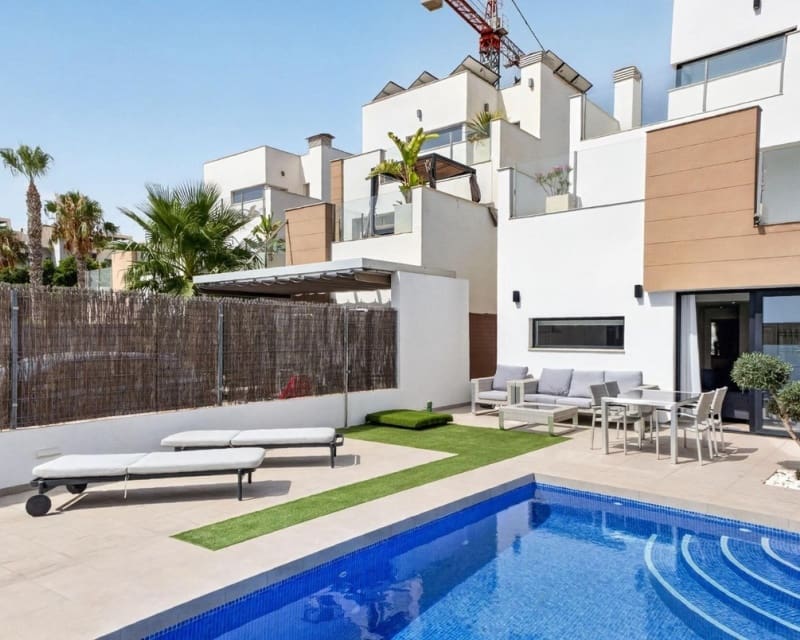 3 chambre Villa/Maison à vendre à Guardamar del Segura avec piscine - 450 000 € (Ref: 10023097)
