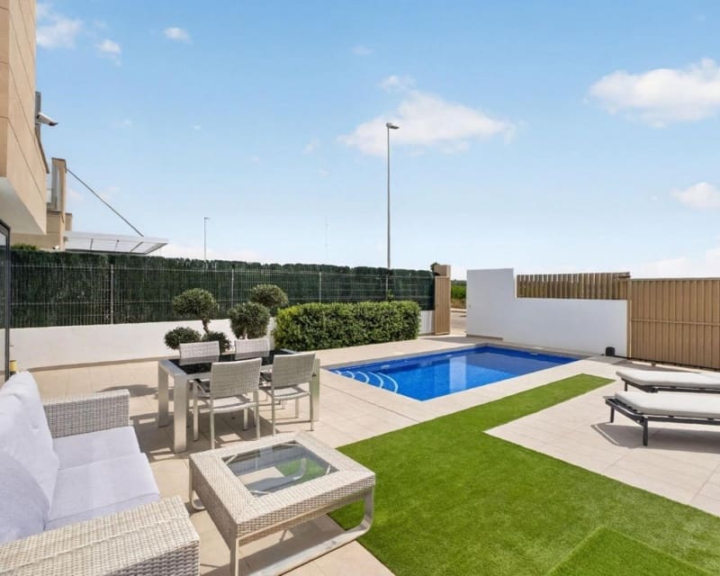 3 chambre Villa/Maison à vendre à Guardamar del Segura avec piscine - 450 000 € (Ref: 10023097)